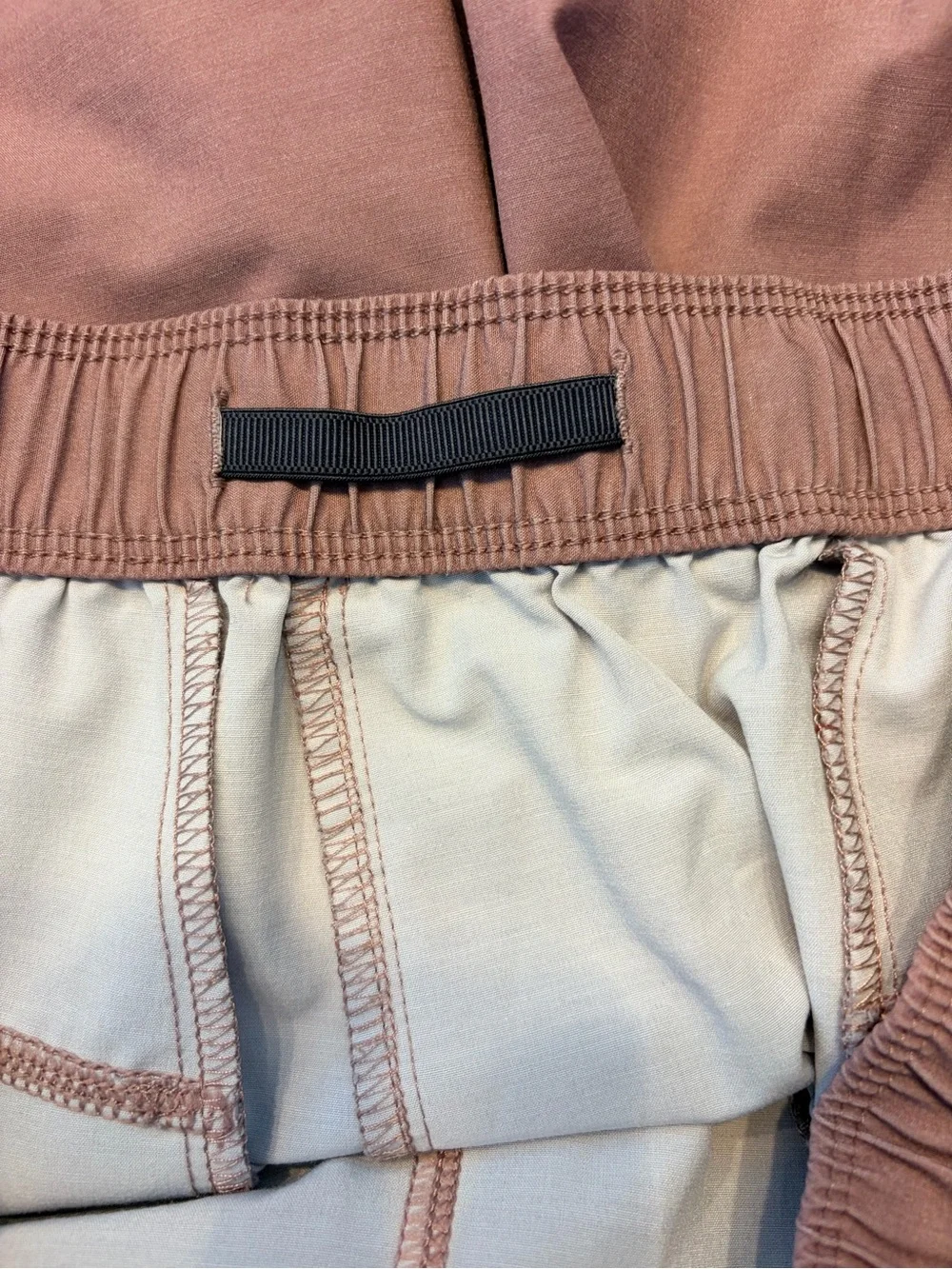 Vuori Men’s Unlined Maverick Volley Shorts in Zion Rose, Size Medium